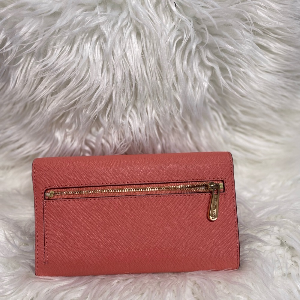 Jet Set Wallet - Picture 2 of 2